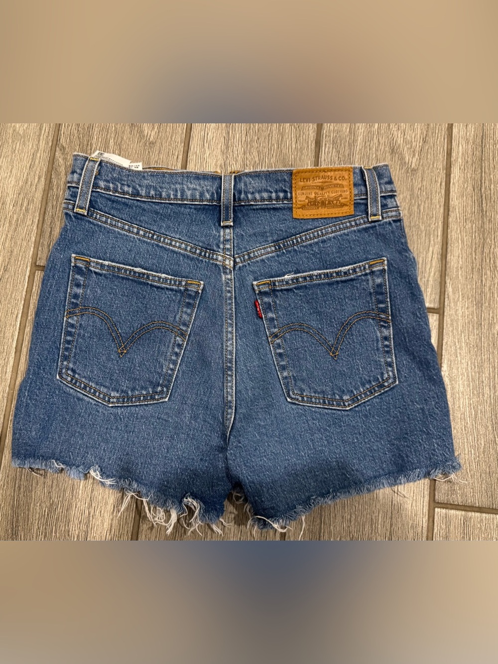 Levi’s Ribcage Shorts